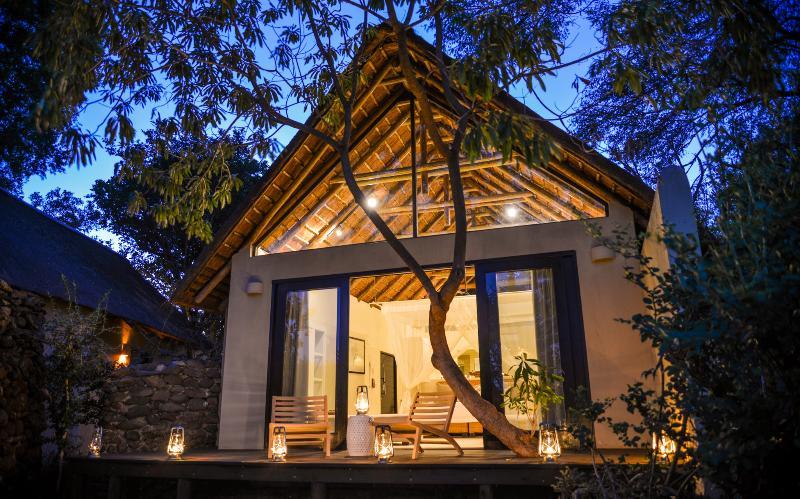 Lion Sands River Lodge Заповідник Сабі-Санд Екстер'єр фото